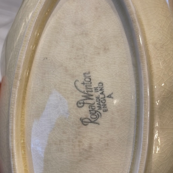 Royal Winton - Picture 2 of 5